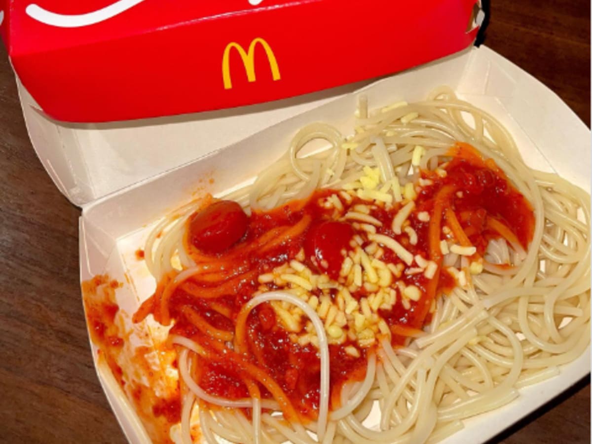 Philippine’s Chicken McDo with McSpaghetti